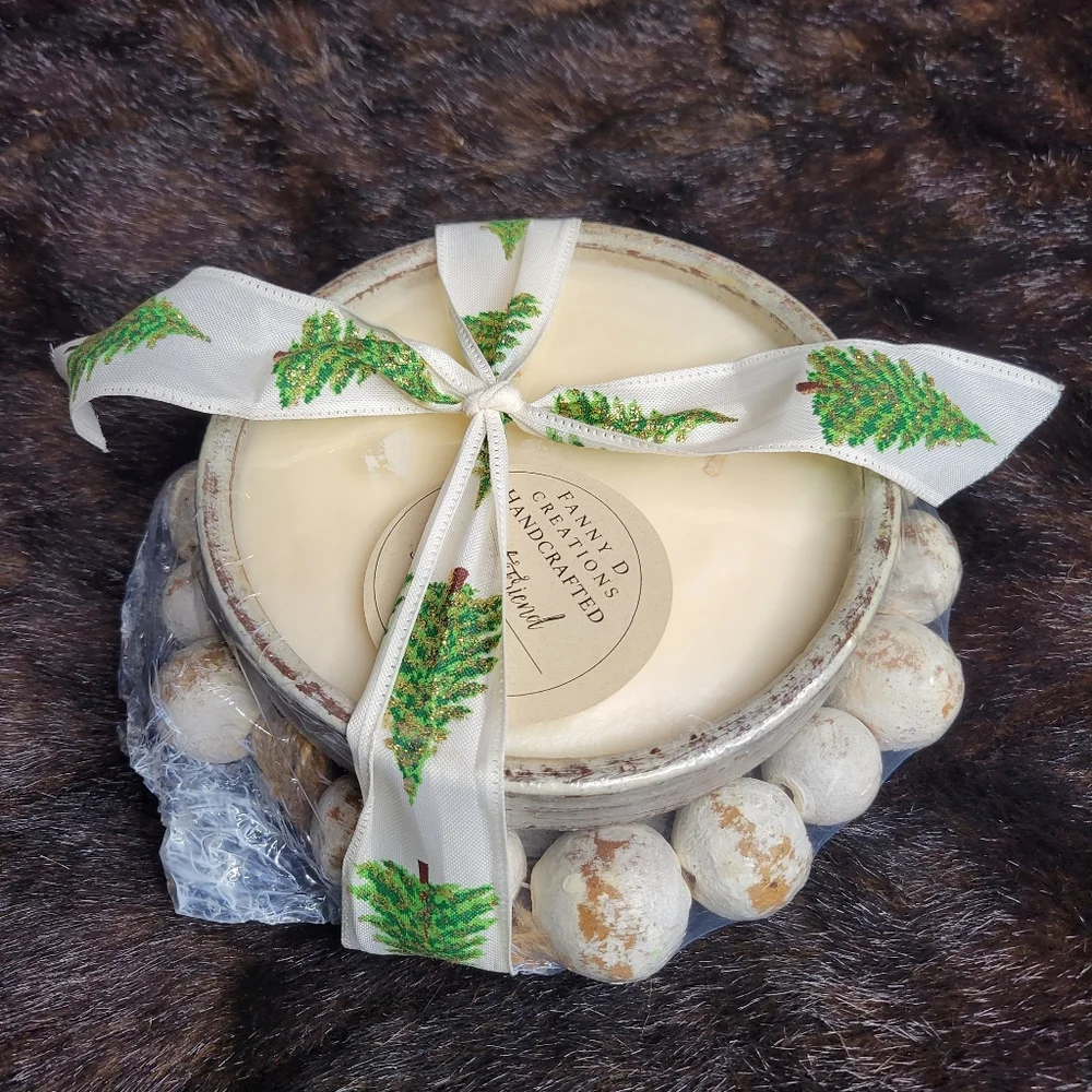 Handcrafted Christmas Candle‎
